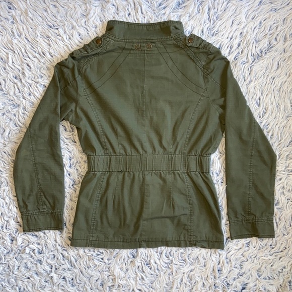 Romeo & Juliet Couture Green Jacket Size Medium - Picture 2 of 12